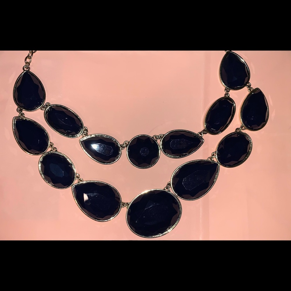 Bulky navy blue necklace